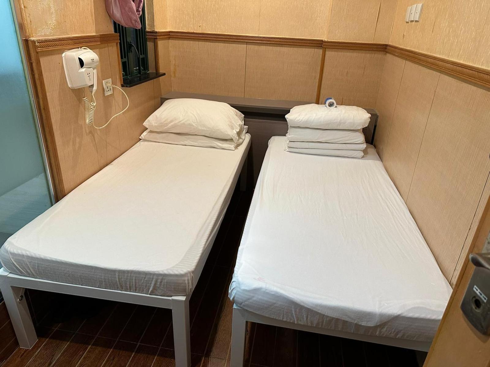 Twin Room with Shared Bathroom,1592789035:JPEG